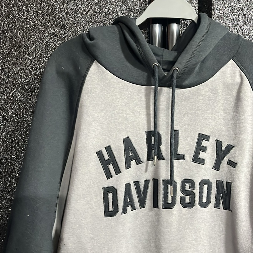 Harley-Davidson Men's Grey and Black Hoodie